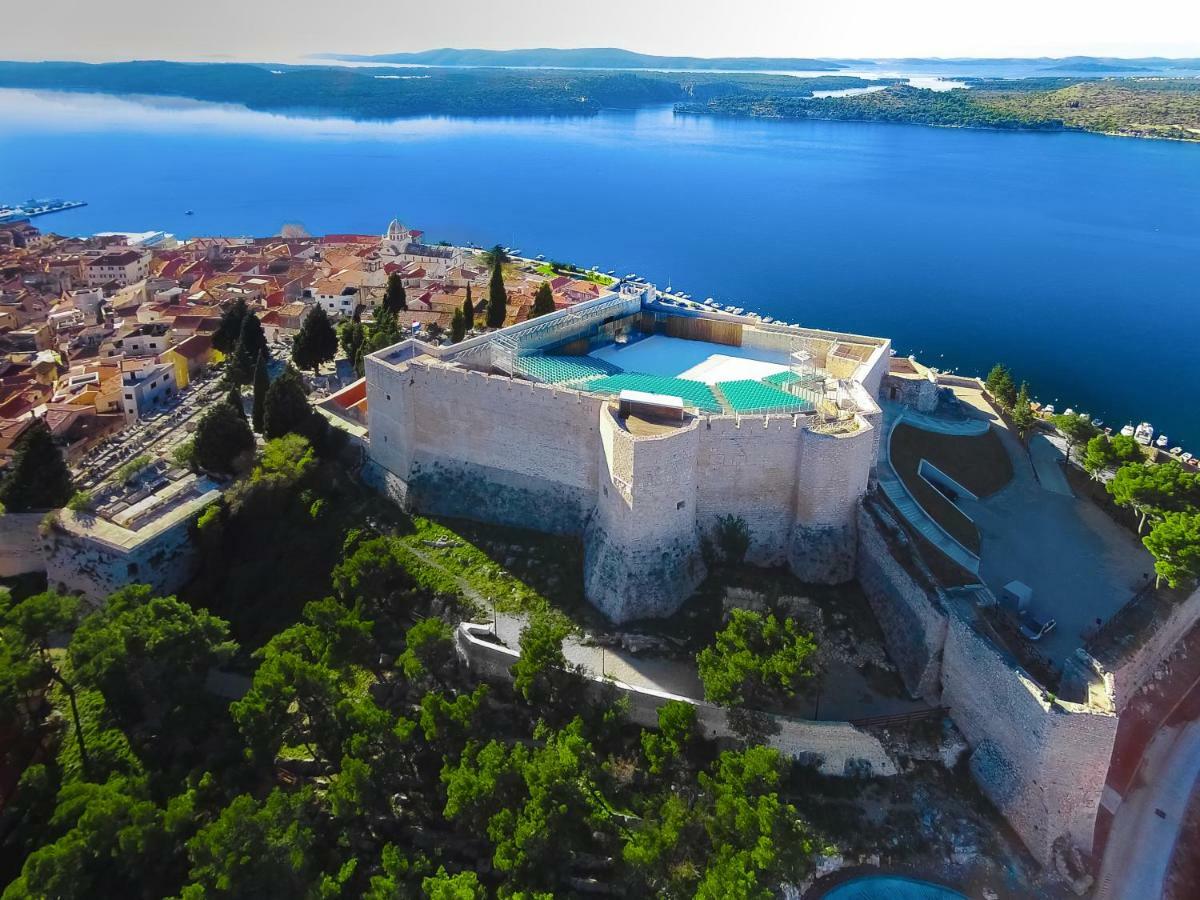 Apartman Ercegovic シベニク エクステリア 写真
